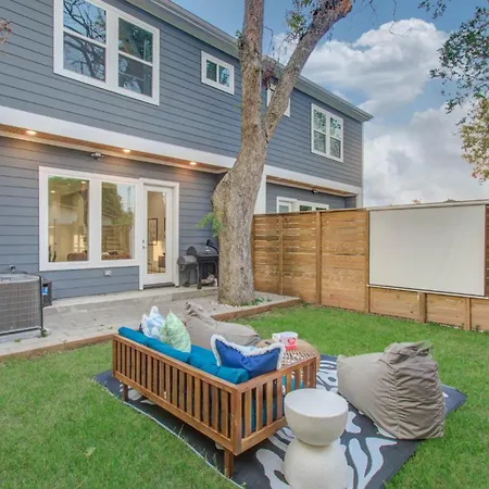 Houston Entertainment Haven Villa